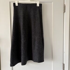 Uniqlo Dark Grey Wool Blend Skirt - Size Medium